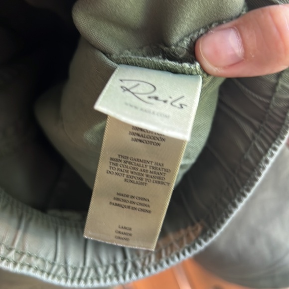 Rails Men’s shorts in army green size L - Picture 4 of 4